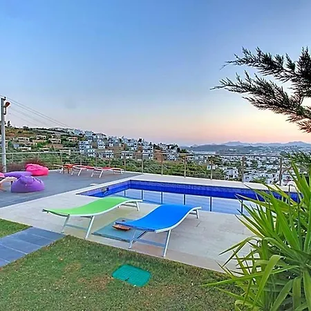 빌라 In Sleeps 10 With Pool Air Con And Wifi