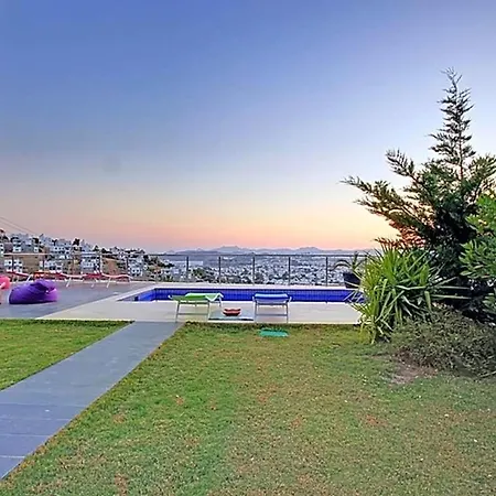In Sleeps 10 With Pool Air Con And Wifi 빌라