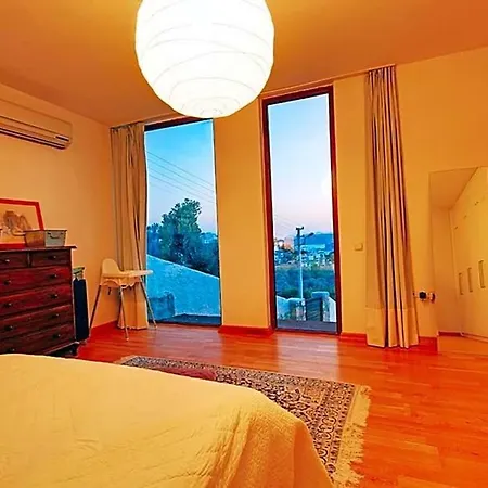 In Sleeps 10 With Pool Air Con And Wifi فيلة *