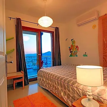 In Sleeps 10 With Pool Air Con And Wifi * بودروم